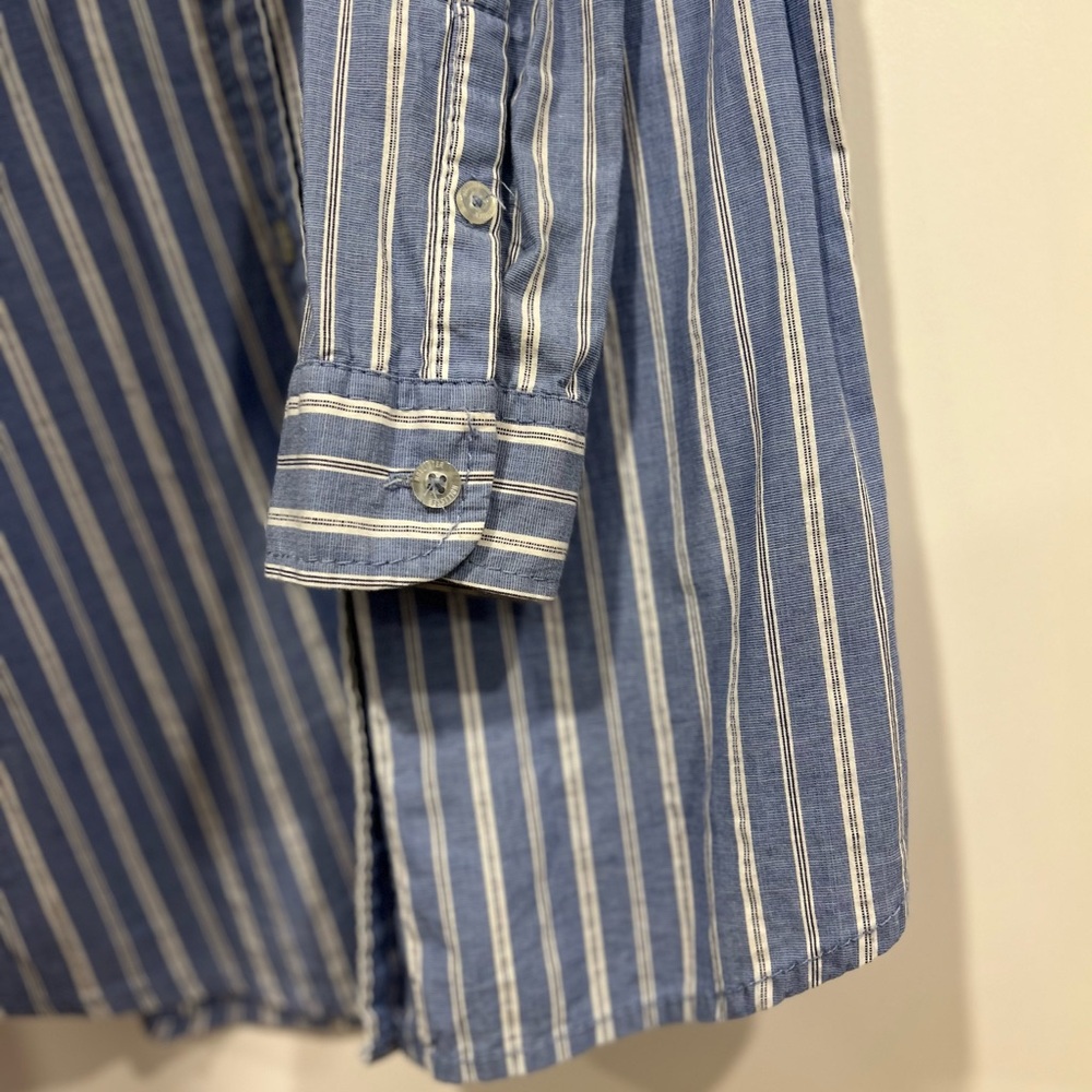 Hollister Blue and White Striped Shirt - Picture 9 of 15